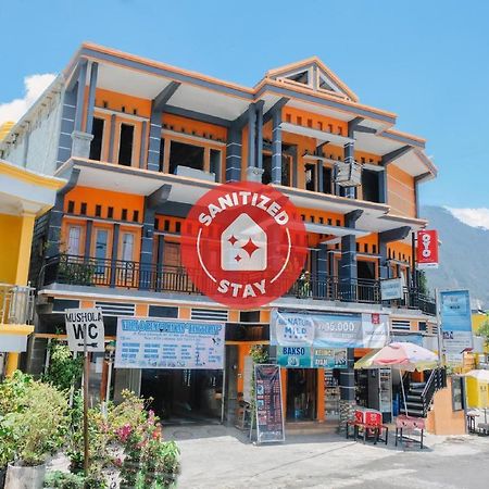 Oyo 1351 Tanggulasi Resto & Residence Syariah Magetan Dış mekan fotoğraf