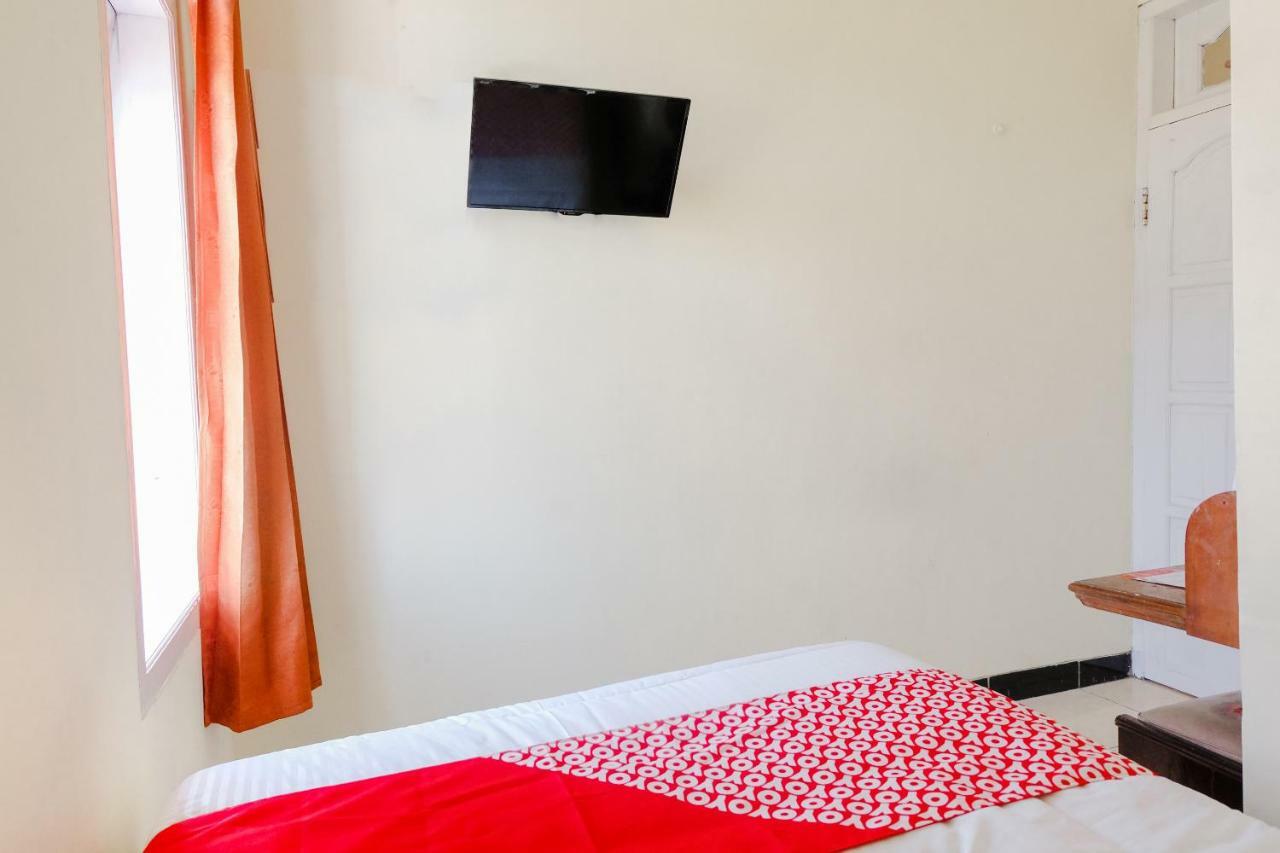 Oyo 1351 Tanggulasi Resto & Residence Syariah Magetan Dış mekan fotoğraf
