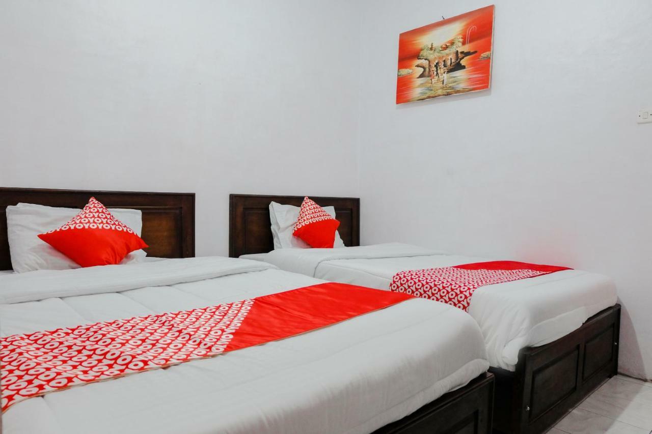 Oyo 1351 Tanggulasi Resto & Residence Syariah Magetan Dış mekan fotoğraf