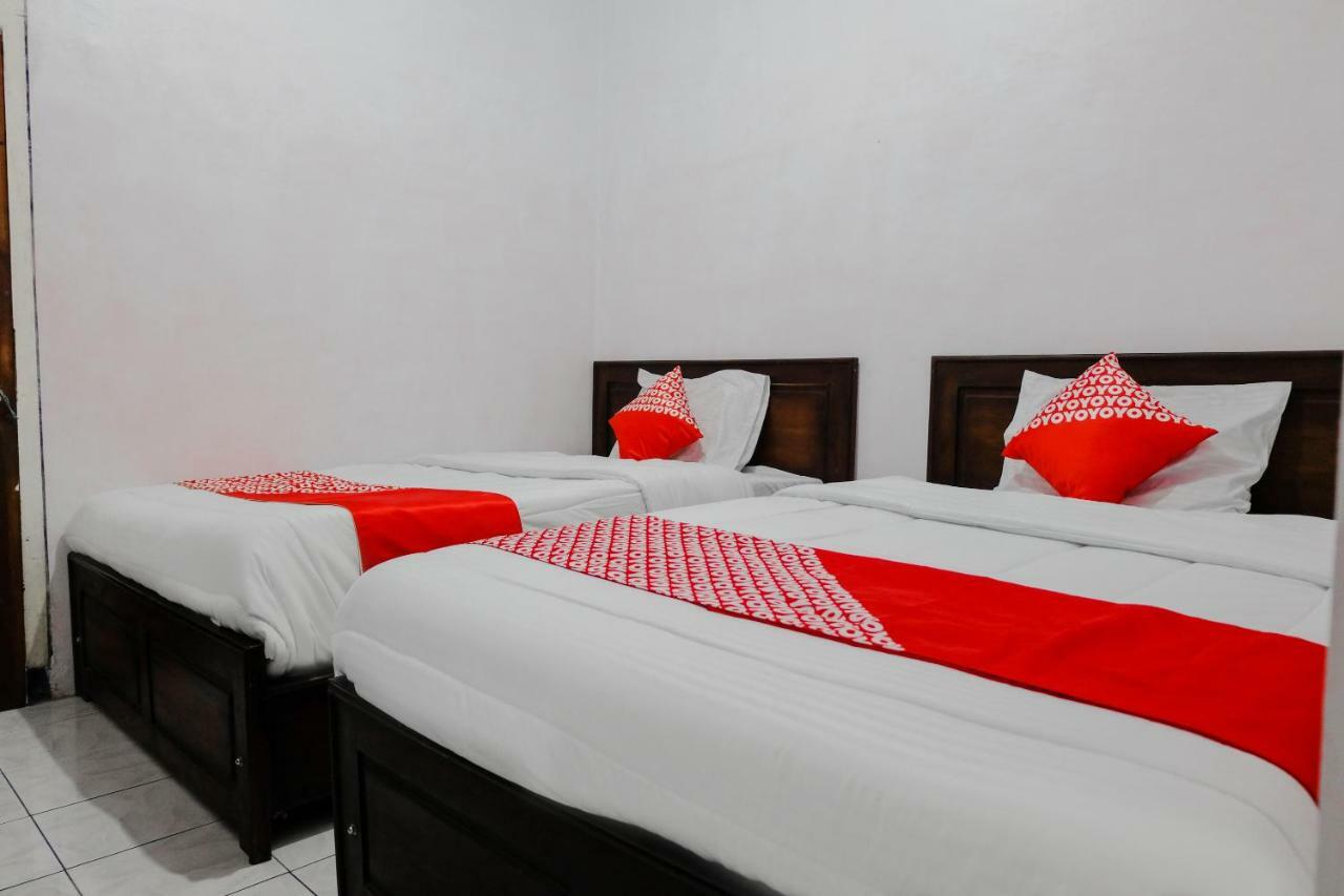 Oyo 1351 Tanggulasi Resto & Residence Syariah Magetan Dış mekan fotoğraf